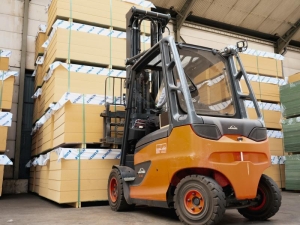 Mise à jour site web et vidéo d’entreprise pour Tigris Building Solutions (entrepôt de Montzen)